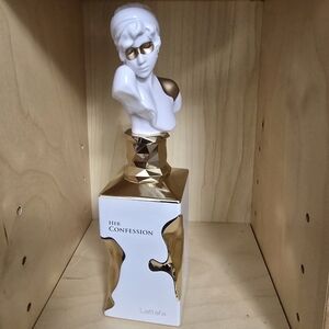 lattafa Her Confession perfume